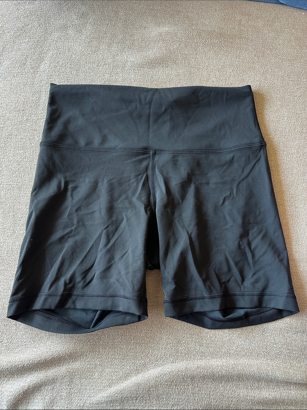 Lululemon Wunder Train 6” Shorts